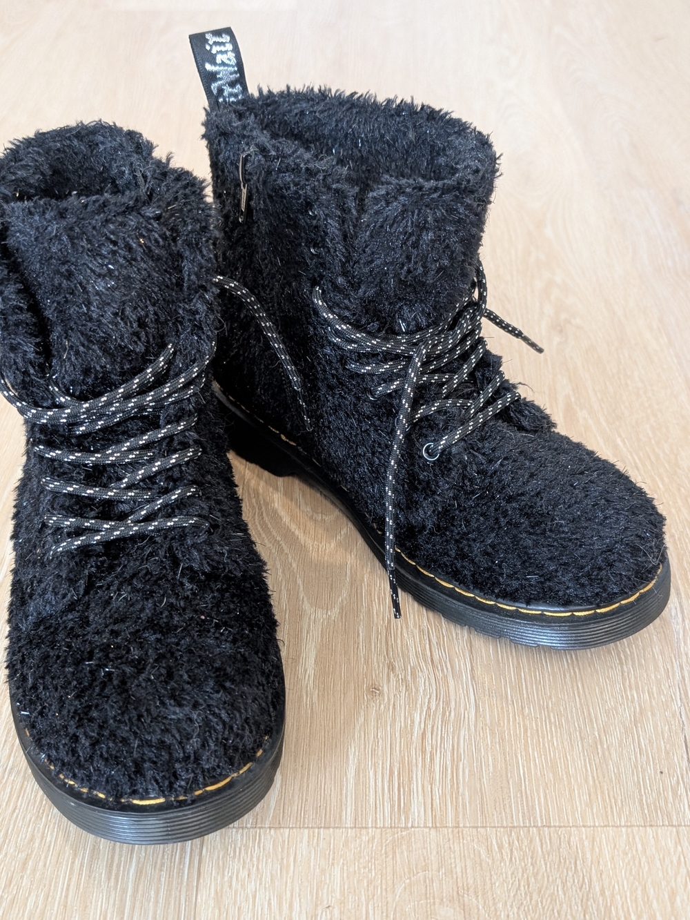 Dr Martens 1460 Pascal Black Tinsel Faux Fur Boots Kids Youth Size 4